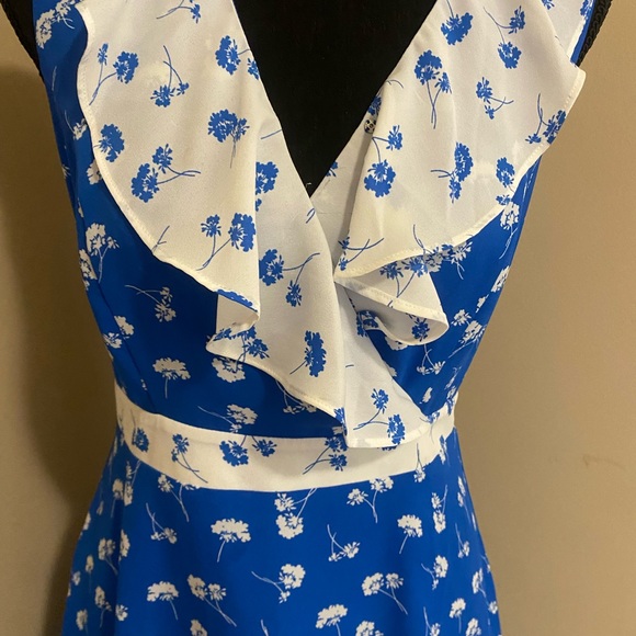 - Ann Taylor Blue Flounce Dress - Picture 2 of 4